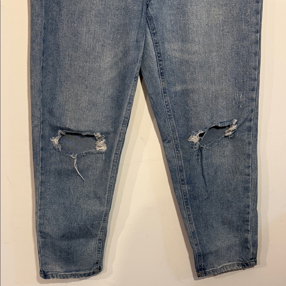 Distressed High Rise Mom Jeans - Picture 4 of 9